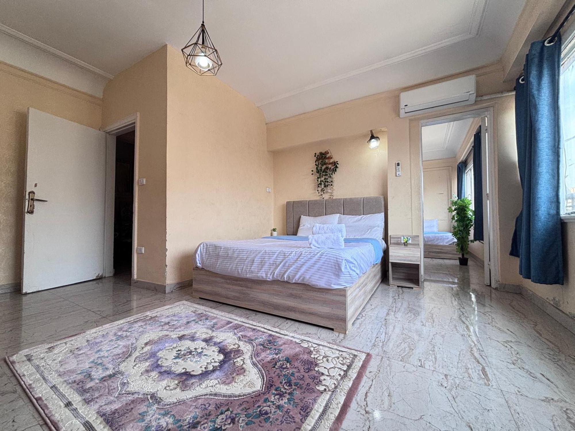 Champollion Apartment