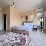 Champollion Apartments
