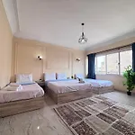 Champollion Apartments