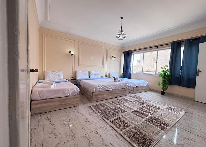 Champollion Apartments